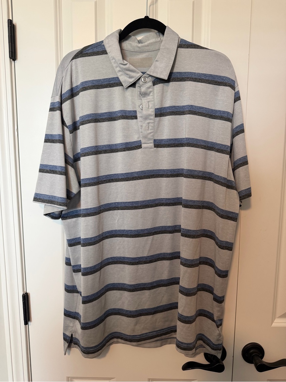 Callaway Men's Grey Polo with Blue Stripes